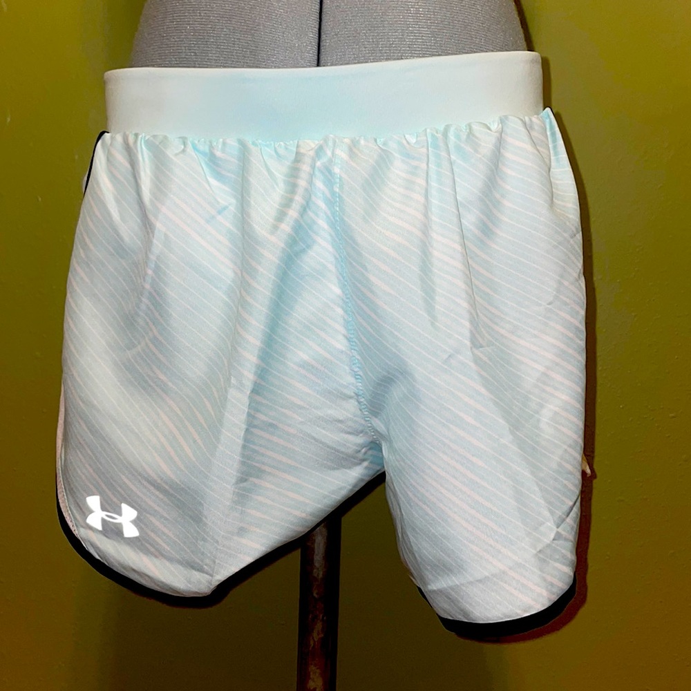 Women’s Under Armour Size SM Athletic shorts